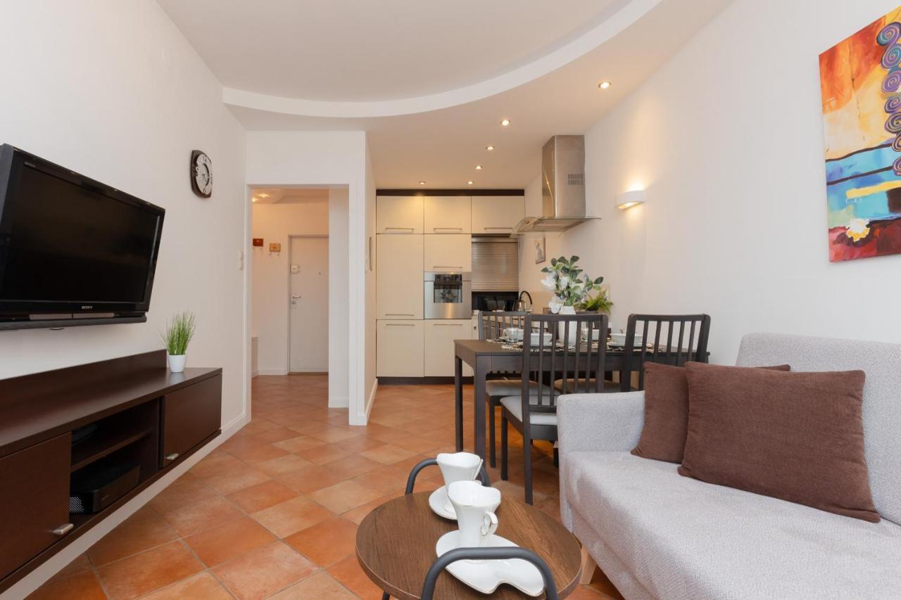 Cozy Apartment With Parking In Warsaw Ursus By Noclegi Renters Dış mekan fotoğraf