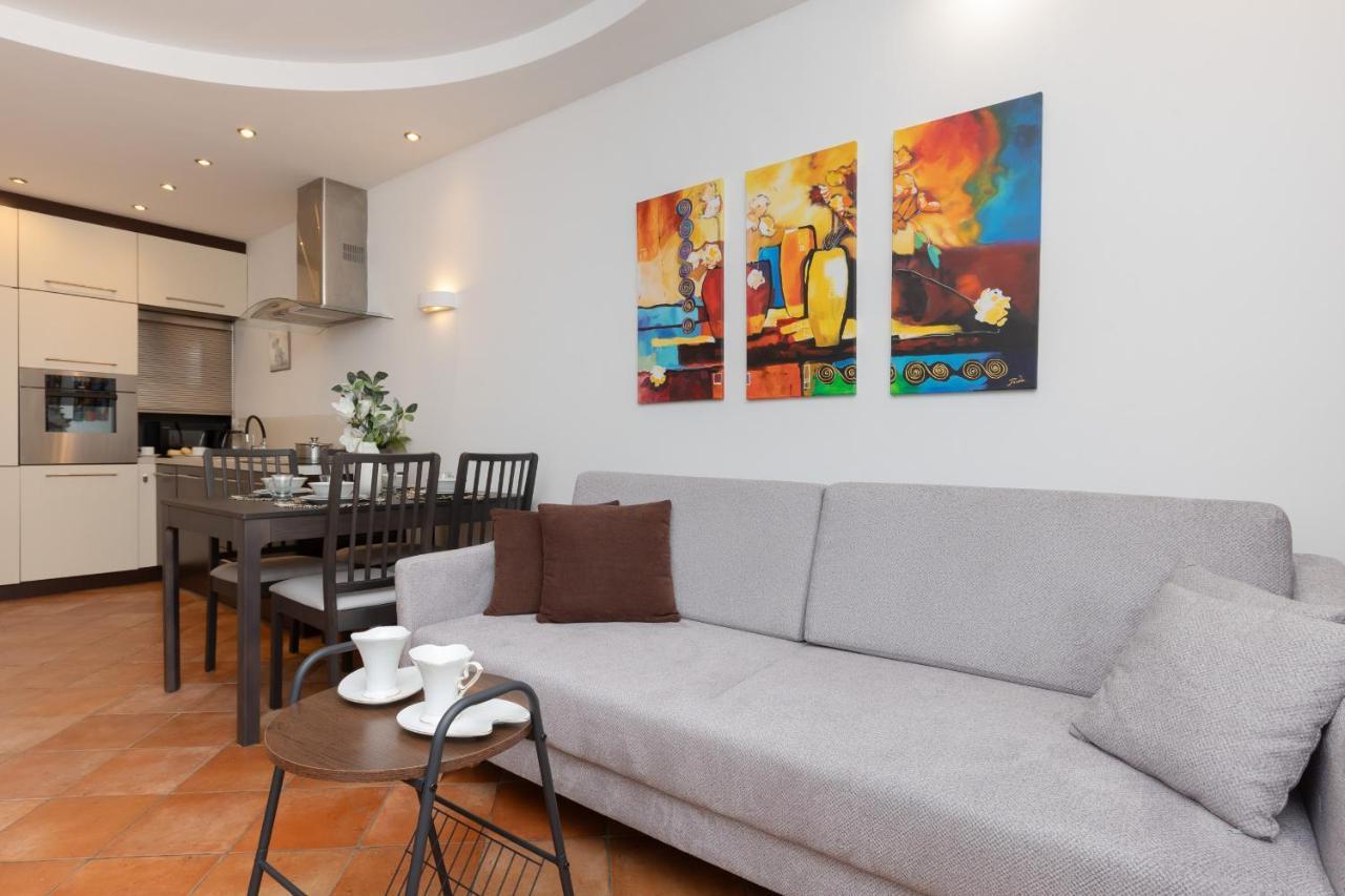 Cozy Apartment With Parking In Warsaw Ursus By Noclegi Renters Dış mekan fotoğraf